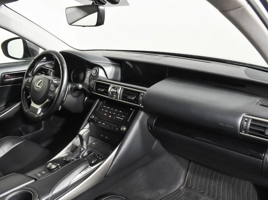 Lexus IS, 2.0 л, АТ, 2017 фото 7
