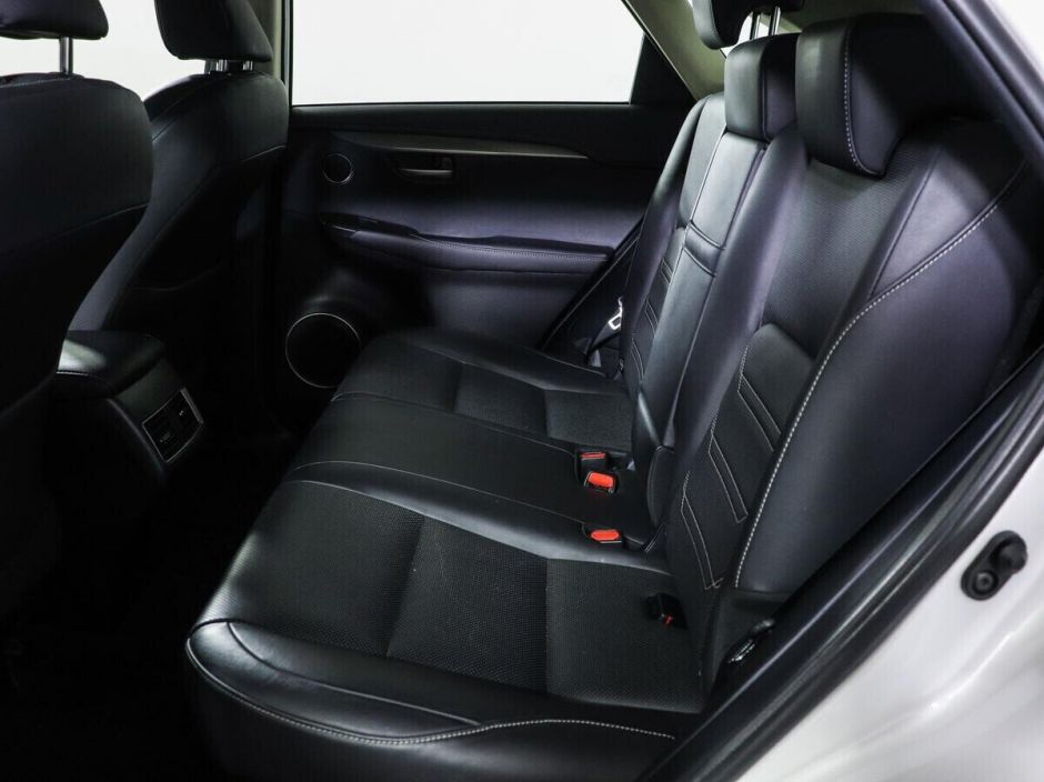 Lexus NX, 2.0 л, АТ, 2015 фото 2