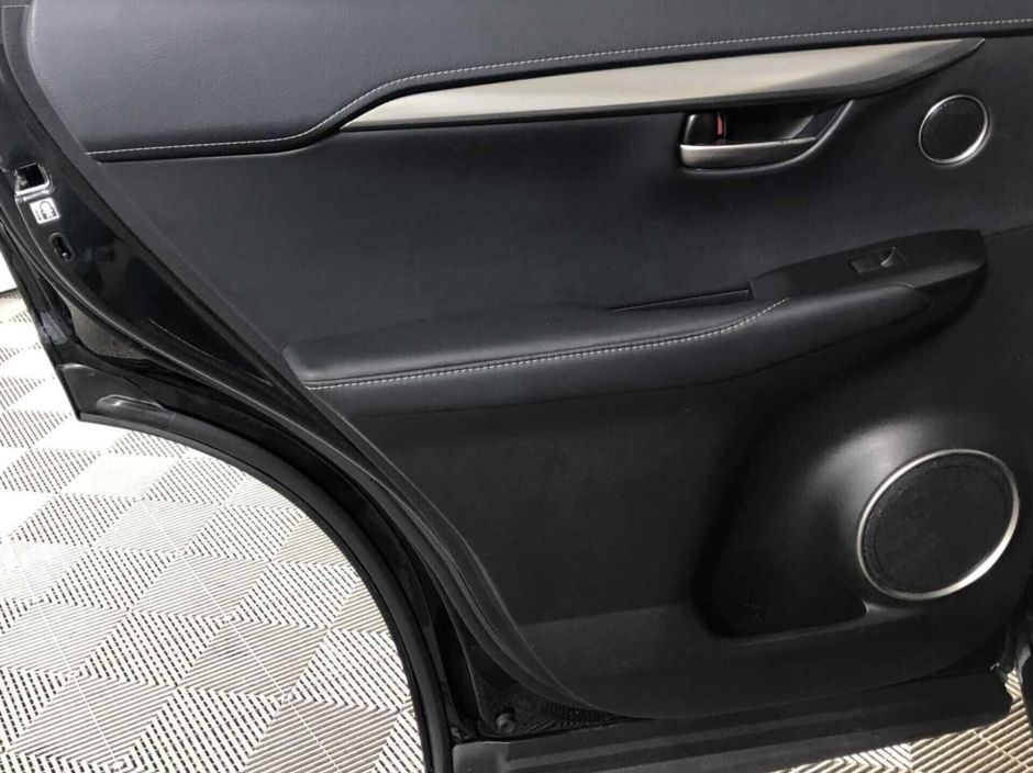 Lexus NX, 2.0 л, Вариатор, 2015 фото 1