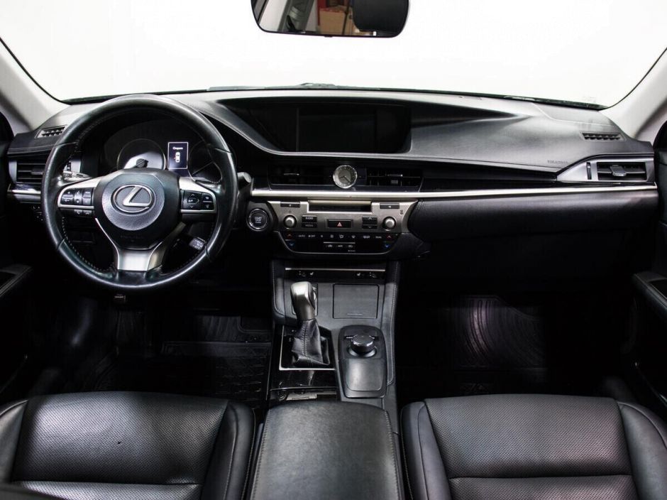Lexus ES, 2.5 л, АТ, 2017 фото 8