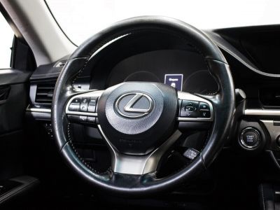 Lexus ES, 2.5 л, АКПП, 2017 фото 9