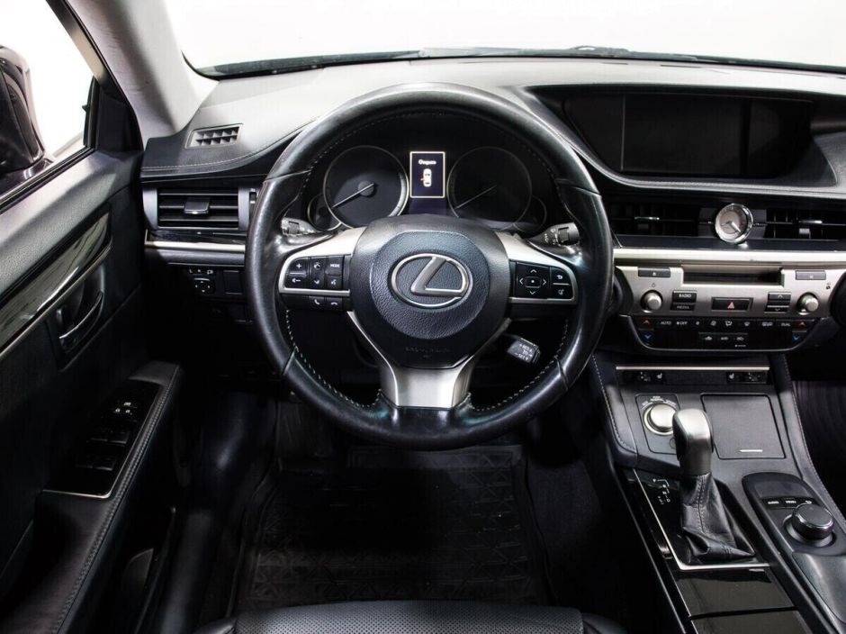 Lexus ES, 2.5 л, АТ, 2017 фото 10