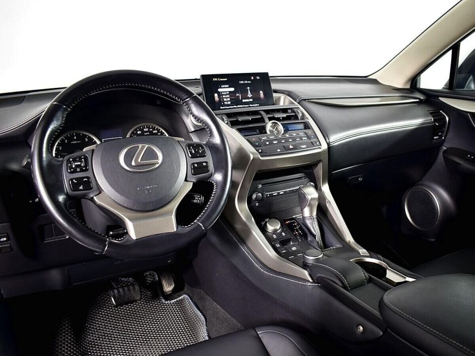 Lexus NX, 2.0 л, Вариатор, 2015 фото 7