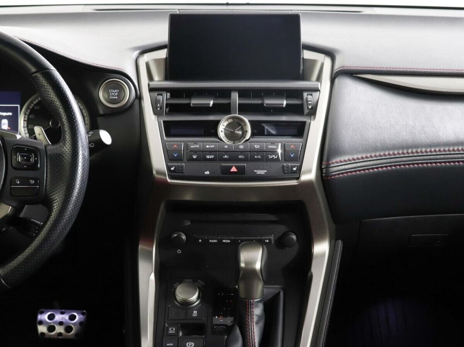 Lexus NX, 2.0 л, АТ, 2015 фото 2