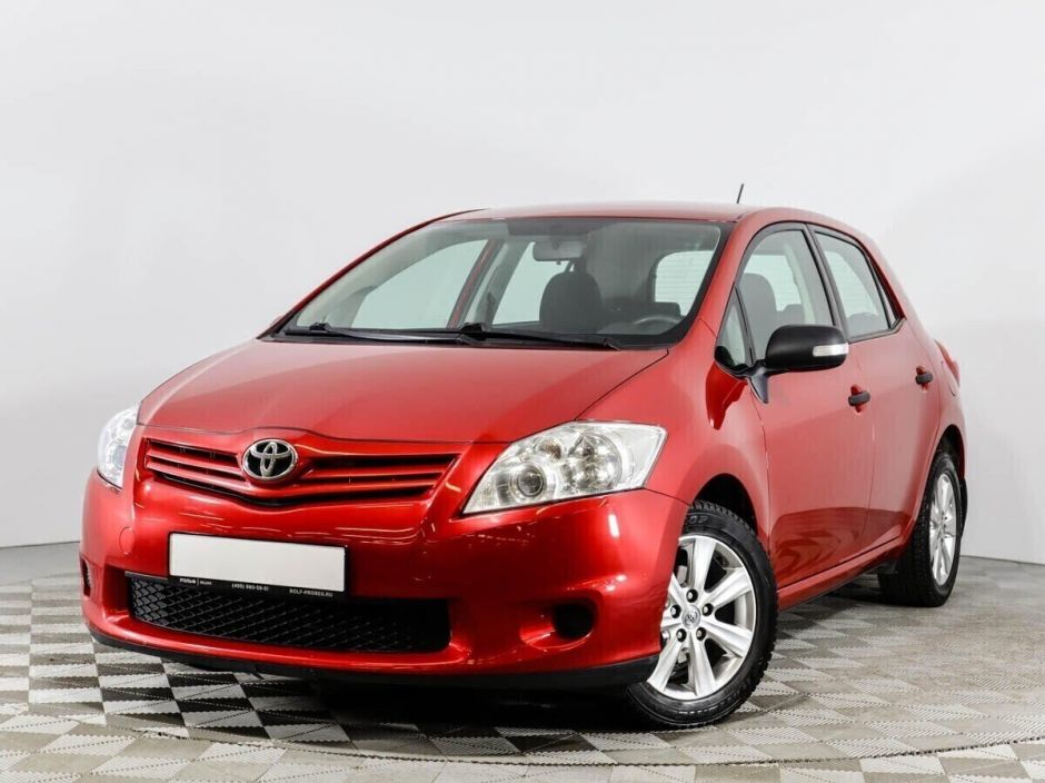 Toyota Auris, 1.6 л, АТ, 2011 фото 3