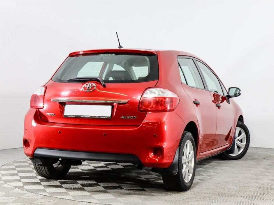 Toyota Auris, 1.6 л, АТ, 2011 фото 5