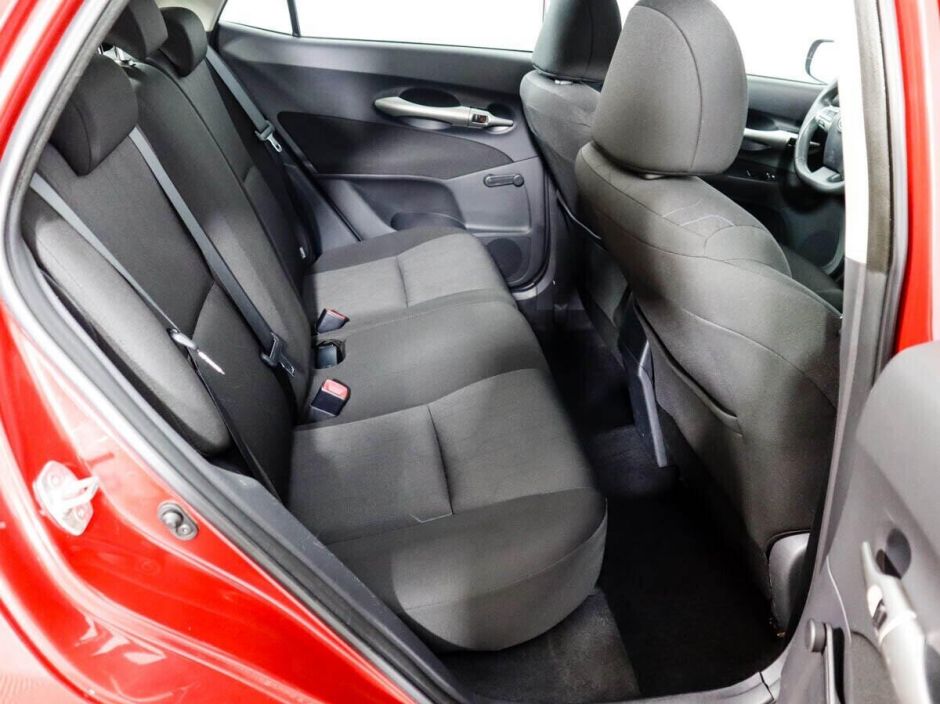 Toyota Auris, 1.6 л, АТ, 2011 фото 1