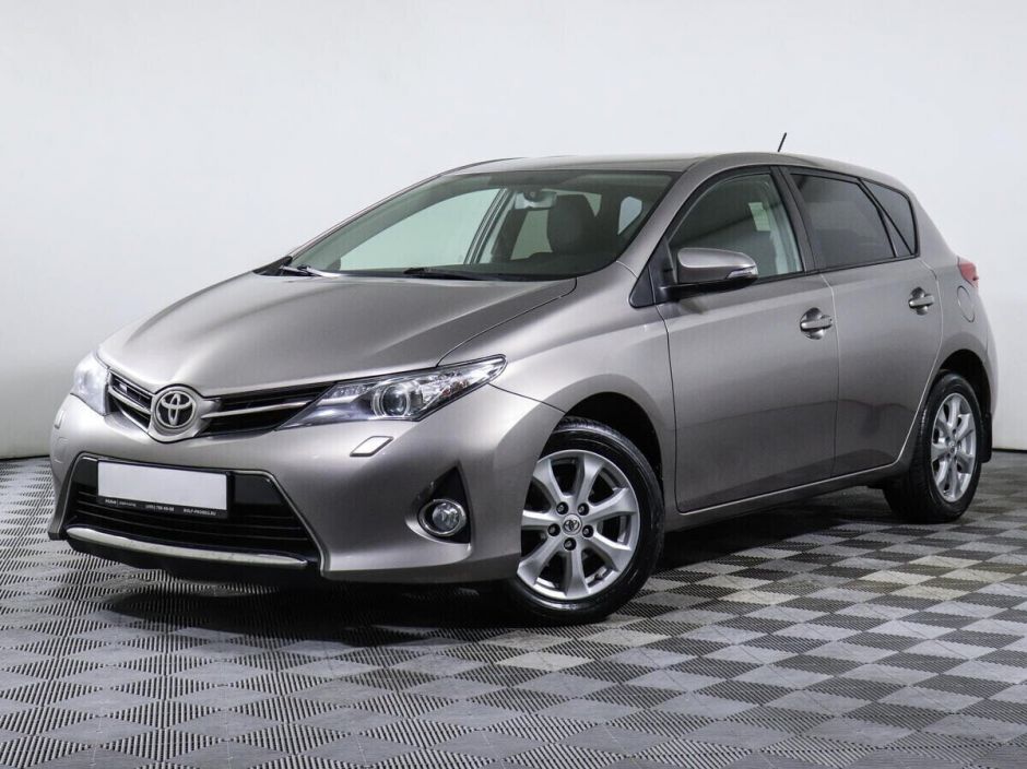 Toyota Auris, 1.6 л, Вариатор, 2013 фото 3