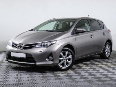 Toyota Auris, 1.6 л, CVT, 2013 фото 3