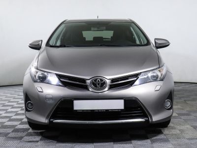 Toyota Auris, 1.6 л, CVT, 2013 фото 4