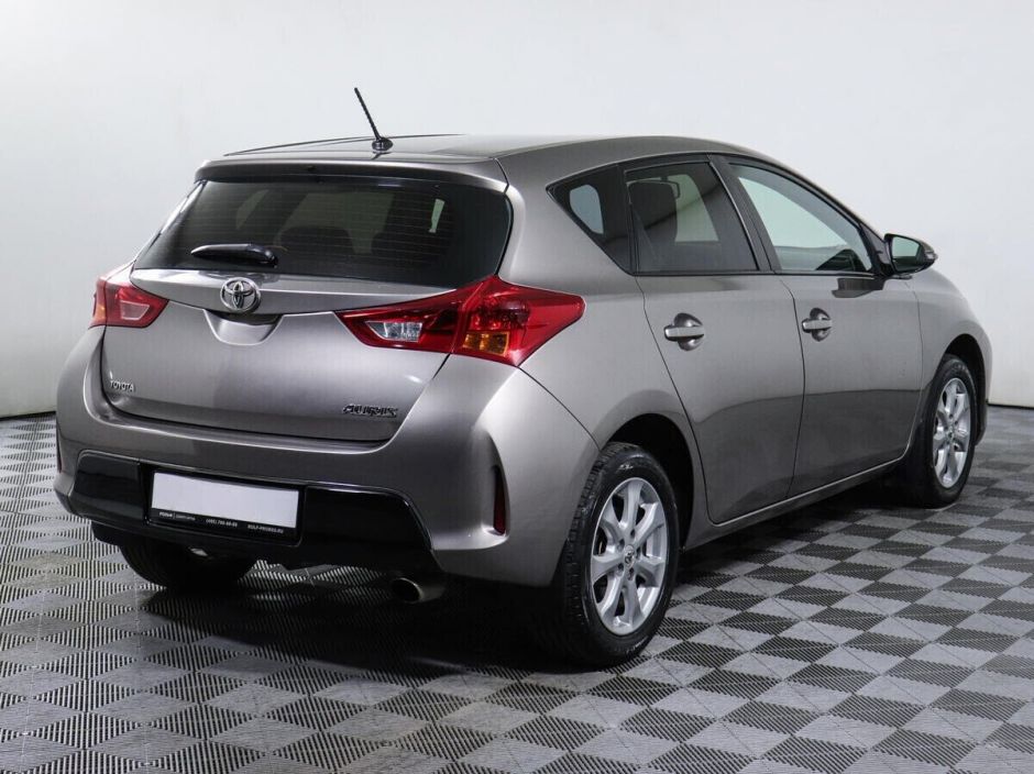 Toyota Auris, 1.6 л, Вариатор, 2013 фото 5