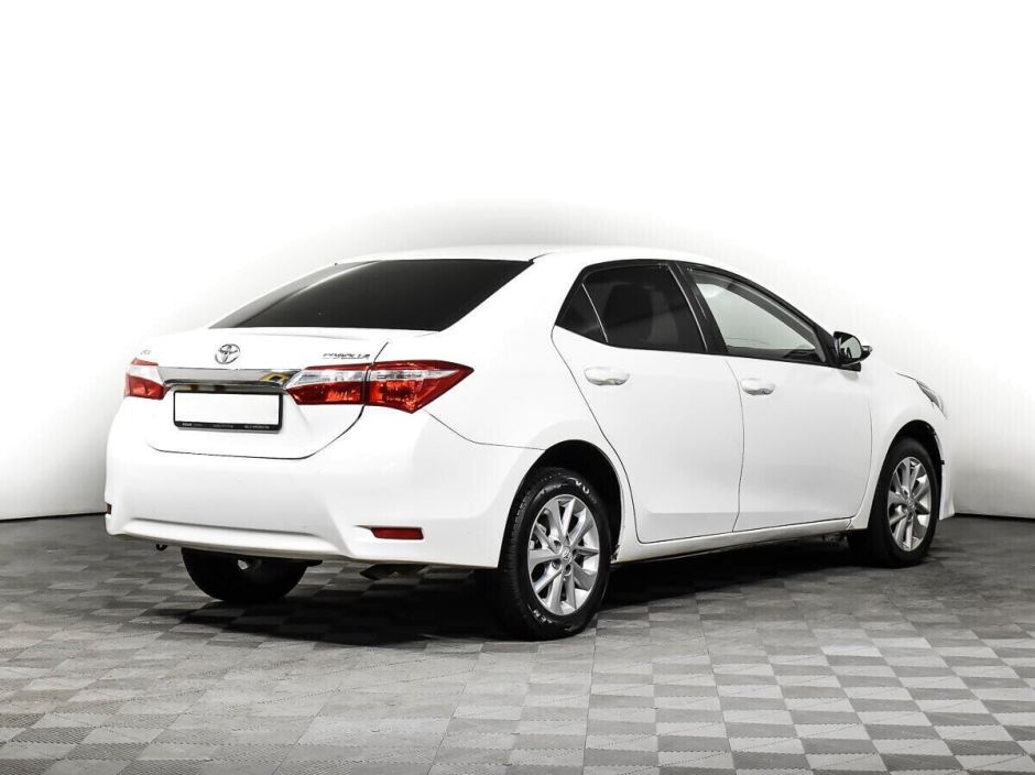 Toyota Corolla, 1.6 л, Вариатор, 2014 фото 5