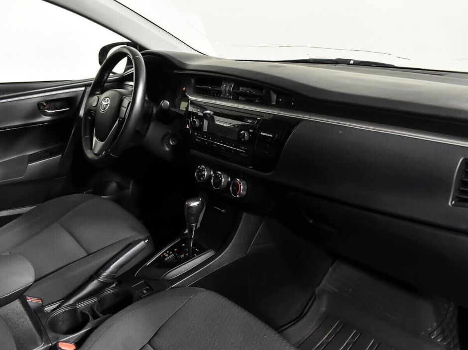 Toyota Corolla, 1.6 л, Вариатор, 2014 фото 2