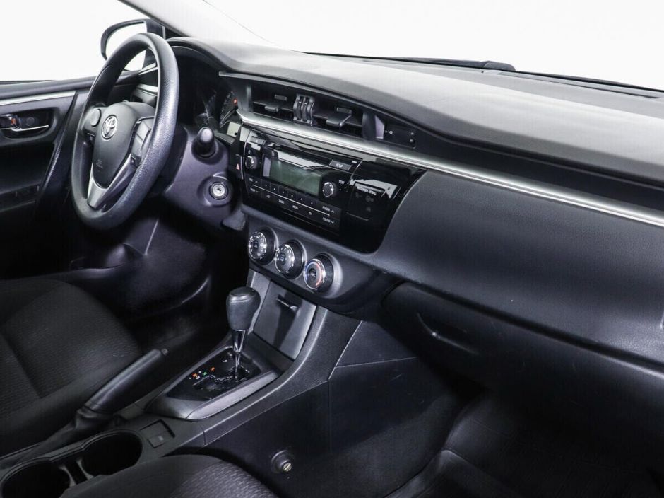 Toyota Corolla, 1.6 л, Вариатор, 2014 фото 2