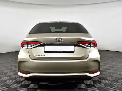 Toyota Corolla, 1.6 л, CVT, 2020 фото 6