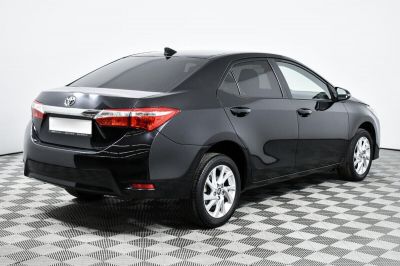 Toyota Corolla, 1.6 л, CVT, 2017 фото 4