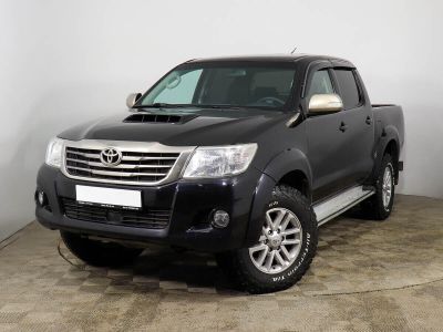 Toyota Hilux, 3.0 л, АКПП, 2014 фото 3