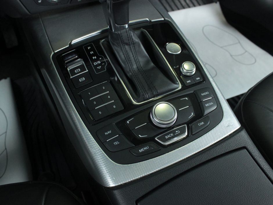 Audi A6, 3.0 л, Робот, 2011 фото 12