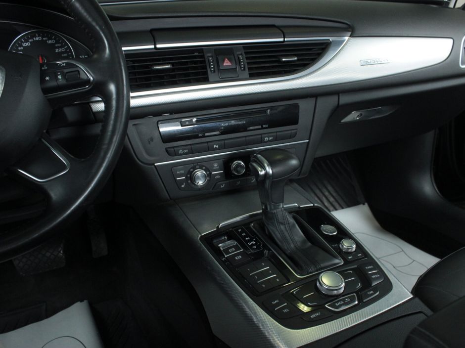 Audi A6, 3.0 л, Робот, 2011 фото 13