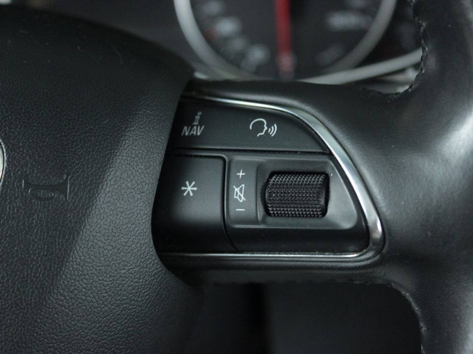 Audi A6, 3.0 л, Робот, 2011 фото 19