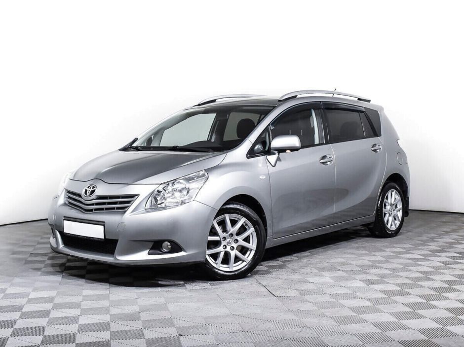 Toyota Verso, 1.8 л, Вариатор, 2011 фото 3