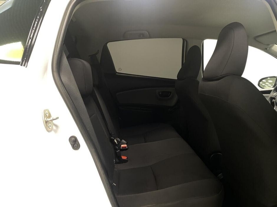 Toyota Yaris, 1.5 л, Вариатор, 2017 фото 1