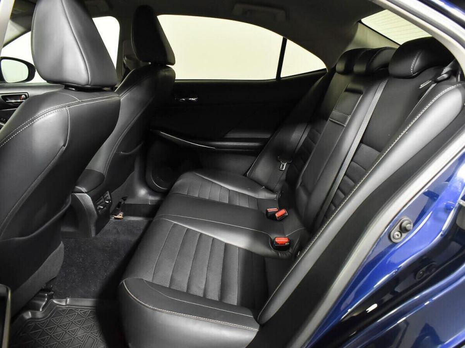 Lexus IS, 2.5 л, АТ, 2014 фото 1