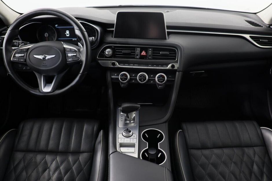 Genesis G70, 2.0 л, АТ, 2018 фото 7