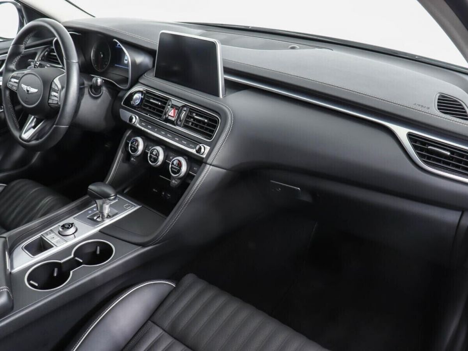 Genesis G70, 2.0 л, АТ, 2019 фото 2