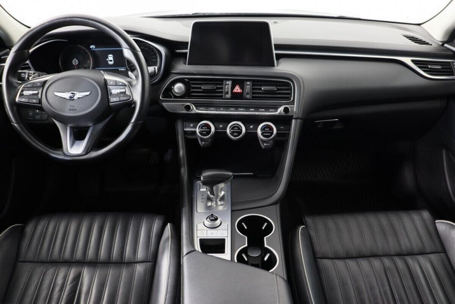 Genesis G70, 2.0 л, АТ, 2018 фото 7