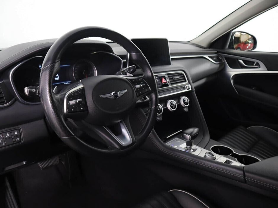 Genesis G70, 2.0 л, АТ, 2017 фото 7