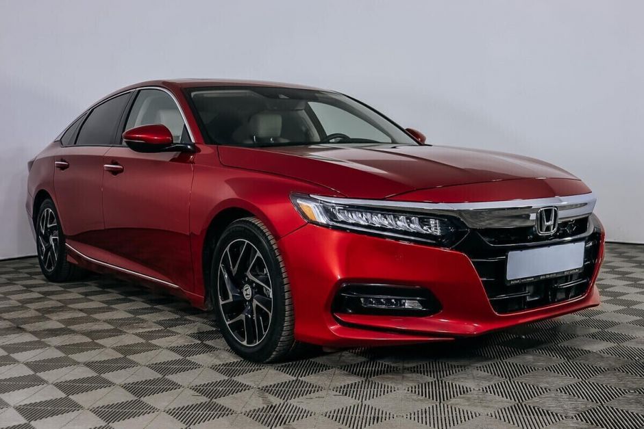 Honda Accord, 2.0 л, АТ, 2018 фото 4