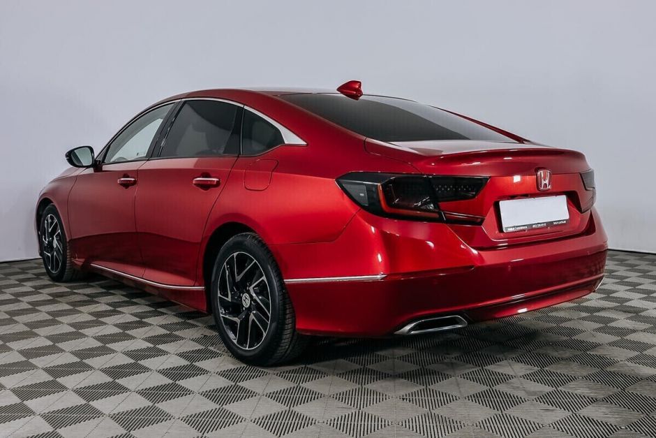 Honda Accord, 2.0 л, АТ, 2018 фото 6