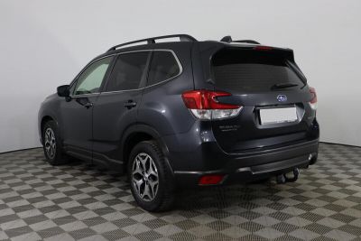 Subaru Forester, 2.0 л, CVT, 2019 фото 6