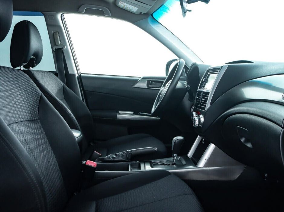Subaru Forester, 2.0 л, АТ, 2010 фото 10