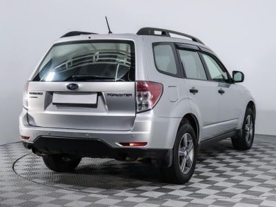 Subaru Forester, 2.0 л, АКПП, 2011 фото 4