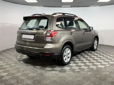 Subaru Forester, 2.0 л, CVT, 2017 фото 4