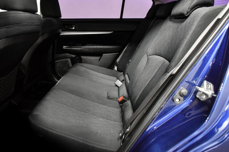 Subaru Legacy, 2.0 л, Вариатор, 2011 фото 2