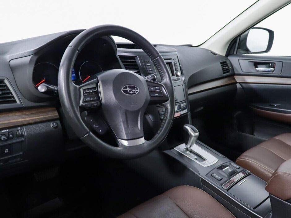 Subaru Outback, 2.5 л, Вариатор, 2014 фото 7