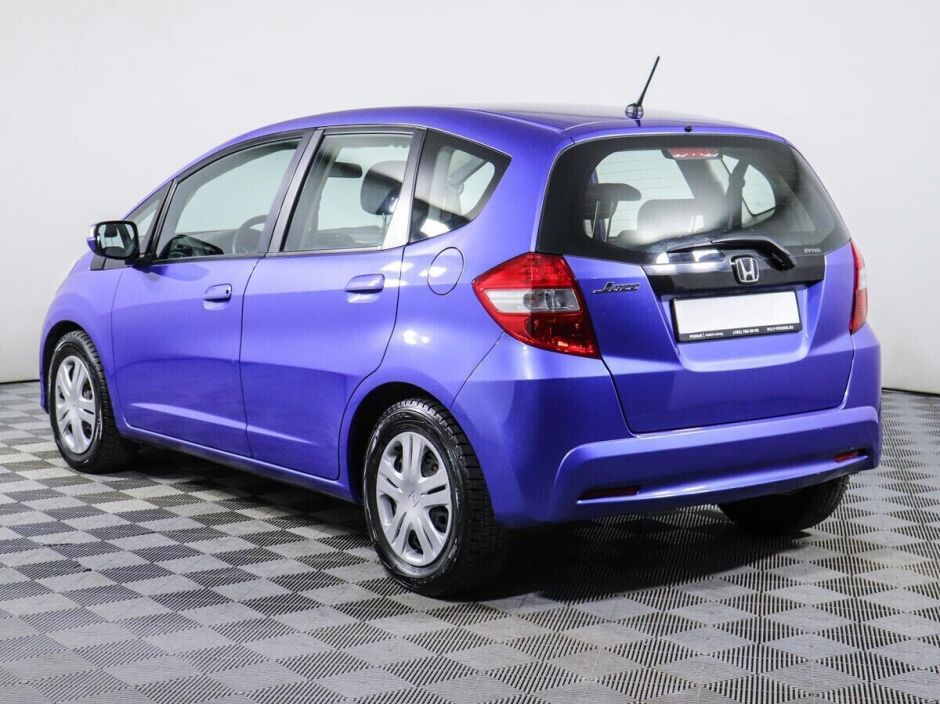 Honda Jazz, 1.3 л, Вариатор, 2012 фото 6