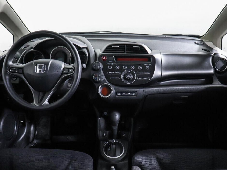 Honda Jazz, 1.3 л, Вариатор, 2012 фото 8