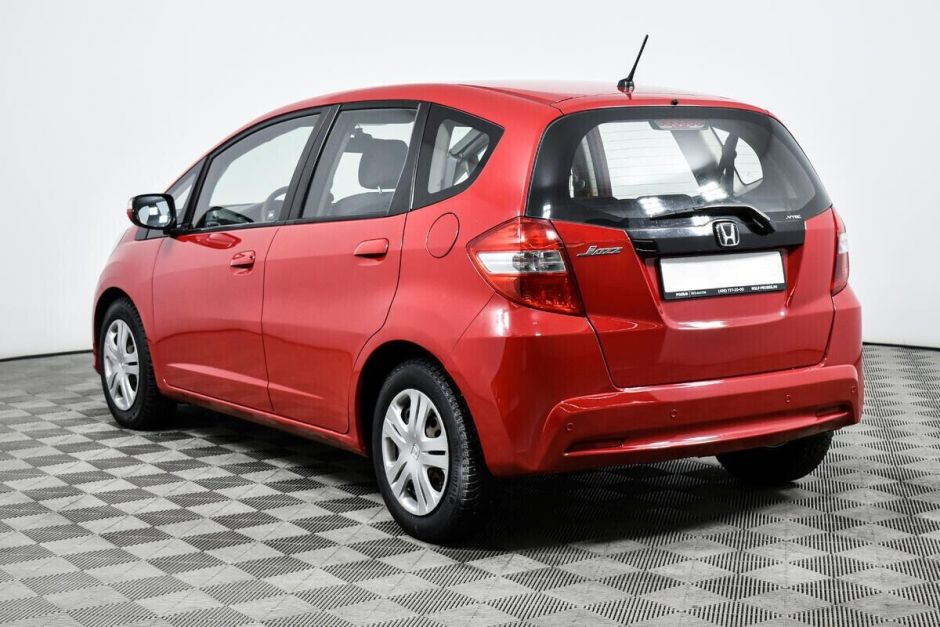 Honda Jazz, 1.3 л, Вариатор, 2011 фото 6