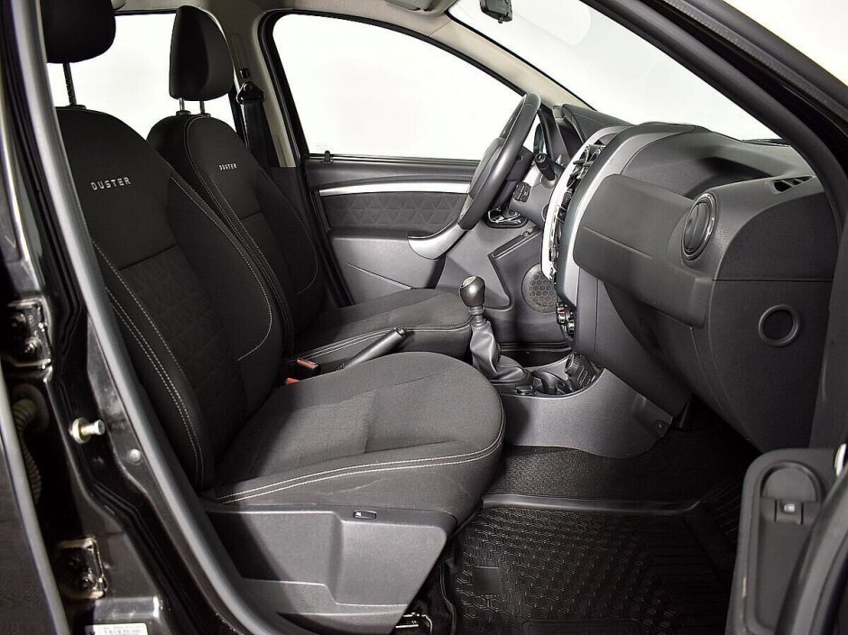 Renault Duster, 2.0 л, МТ, 2018 фото 2