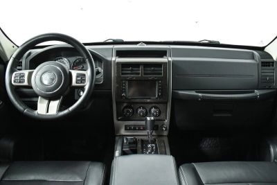 Jeep Cherokee, 2.8 л, АКПП, 2012 фото 8