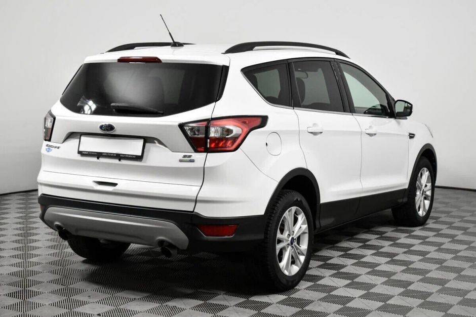 Ford Escape, 1.5 л, АТ, 2017 фото 4