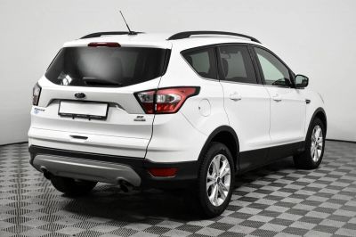 Ford Escape, 1.5 л, АКПП, 2017 фото 4