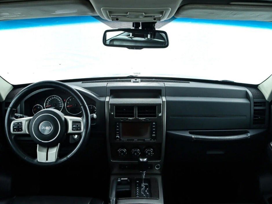 Jeep Cherokee, 3.7 л, АТ, 2011 фото 8