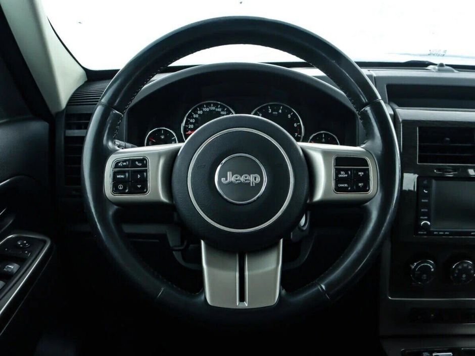 Jeep Cherokee, 3.7 л, АТ, 2011 фото 9