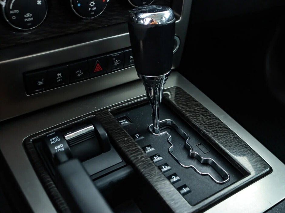 Jeep Cherokee, 3.7 л, АТ, 2011 фото 2