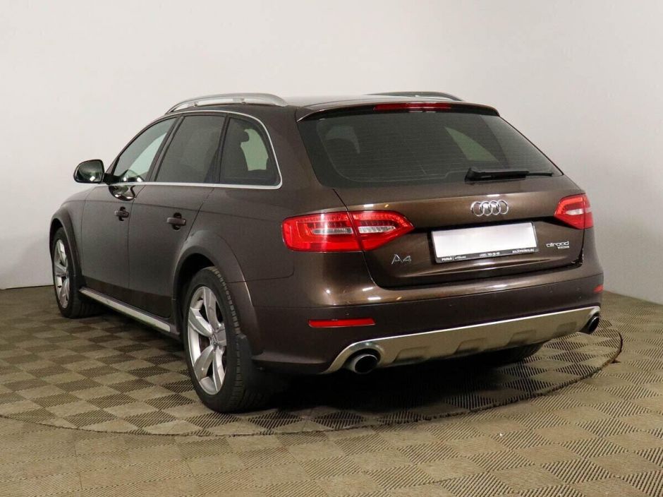 Audi A4, 2.0 л, Вариатор, 2013 фото 6